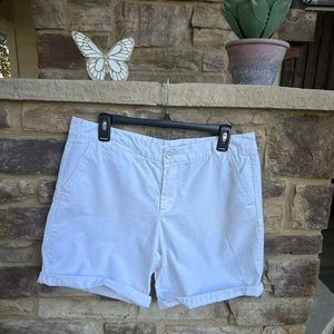 Ladies Gap Boyfriend Roll Up White Shorts Size 10